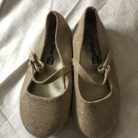 Златисти обувки за момиче, снимка 2 - Детски обувки - 28738309