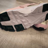 Nike Спортни обувки Huarache с дизайн с цветен блок, снимка 3 - Маратонки - 43996733