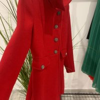 Червено палто, снимка 6 - Палта, манта - 43500914