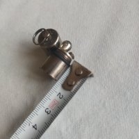 Колекционерска мини запалка за ключодържател , снимка 11 - Колекции - 44048133