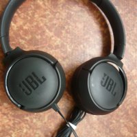JBL tune 500, снимка 1 - Слушалки и портативни колонки - 40497446