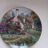 Красива оригинална  порцеланова чиния , снимка 1 - Декорация за дома - 43331224