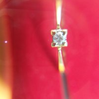 Златен пръстен с диамант, снимка 2 - Пръстени - 26827647