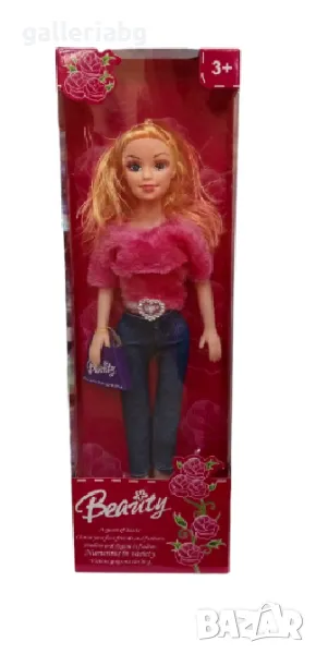 Голяма красива кукла, снимка 1