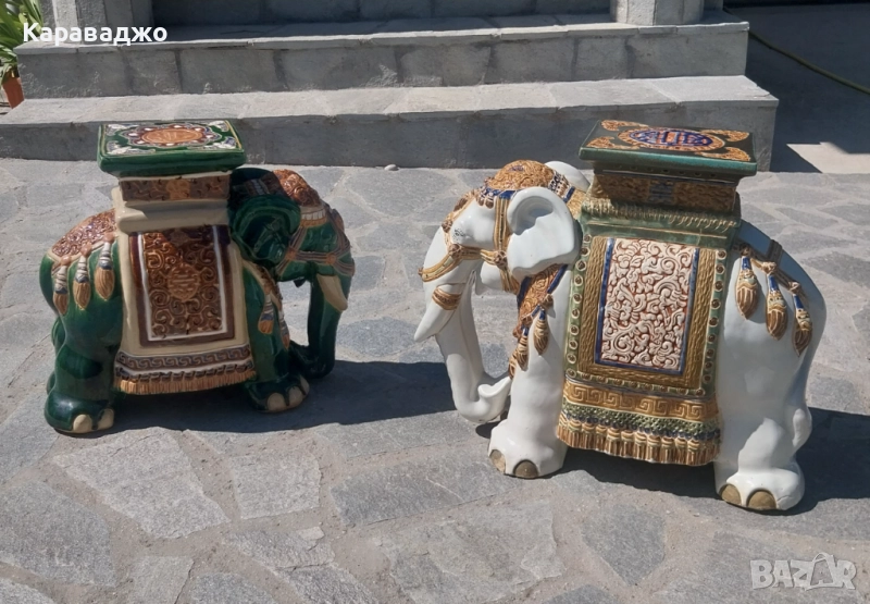 Старинни Слонове Поставки, снимка 1