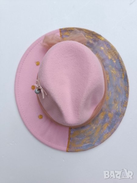 Дамска шапка федора , ръчно декорирана, снимка 1