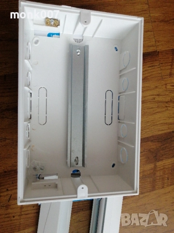 Ел табло за 12 бушони предпазители , снимка 2 - Други - 51934499