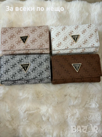 Guess Дамско Портмоне - Налични Различни Цветове Код VF64