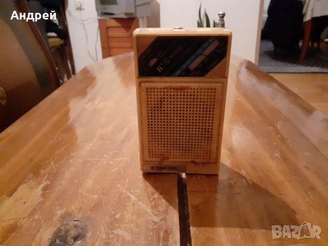 Старо радио,радиоприемник International