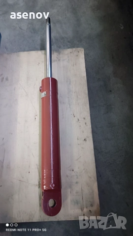 хидравличен цилиндър