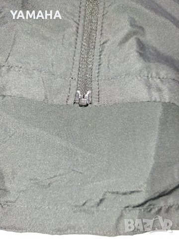 Nike  Дамска ветровка  M, снимка 6 - Спортни екипи - 39739248