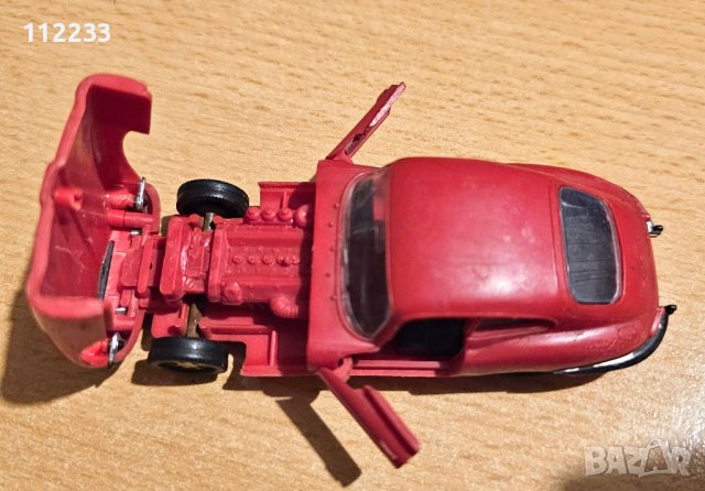 39 годишен Jaguar Type "E", снимка 3 - Коли, камиони, мотори, писти - 43427814