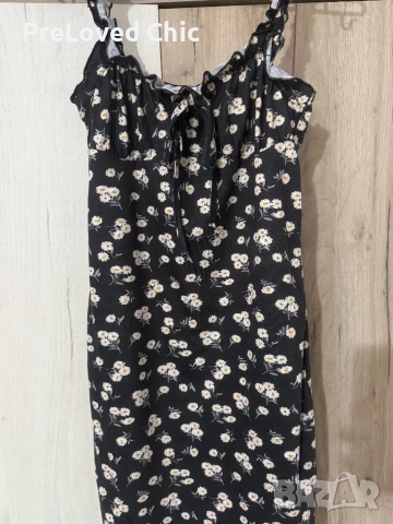 Черна рокля с цветя от shein , снимка 2 - Рокли - 51592991