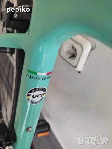 Продавам колела внос от Германия НОВ карбонов шосеен велосипед BIANCHI 28 цола  SHIMANO 105, снимка 2 - Велосипеди - 50717740