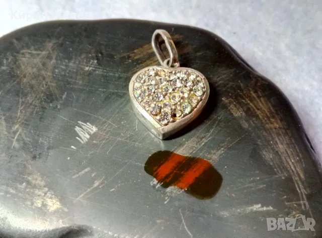 СТАР ФИН СРЕБЪРЕН ПЕНДАНТ СЪРЧИЦЕ СРЕБРО ВИСОКА ПРОБА ИНКРУСТИРАН с БЛЕСТЯЩИ ЦИРКОНИ 48596, снимка 2 - Колиета, медальони, синджири - 48901710