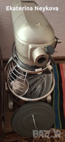 Професионален планетарен миксер  Hobart 20/ A200N, снимка 3 - Обзавеждане на кухня - 52199896