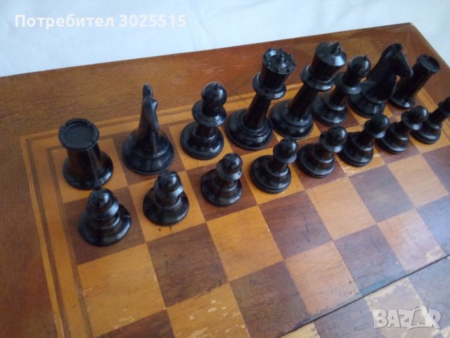 Стар шах за игра в дървена кутия, голяма, дървена табла , снимка 4 - Шах и табла - 43543583