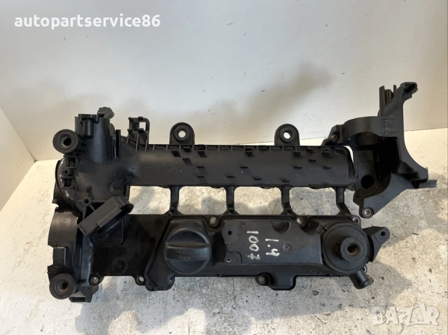 Капак на клапани ляво управление за Peugeot 1007 1.4 HDi (2006) 9646231180, снимка 2 - Части - 53561029