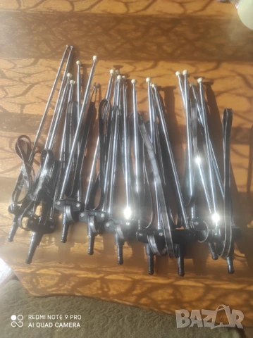 двойни телескопични антени за цифрова телевизия с дължини по 120см=10бр. по 6лв