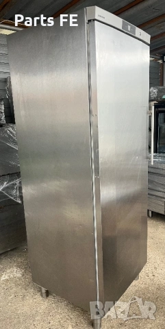 Професионален хладилник вертикален гастро професионално оборудване profesionalen hladilnik gastro, снимка 2 - Обзавеждане на кухня - 53273658