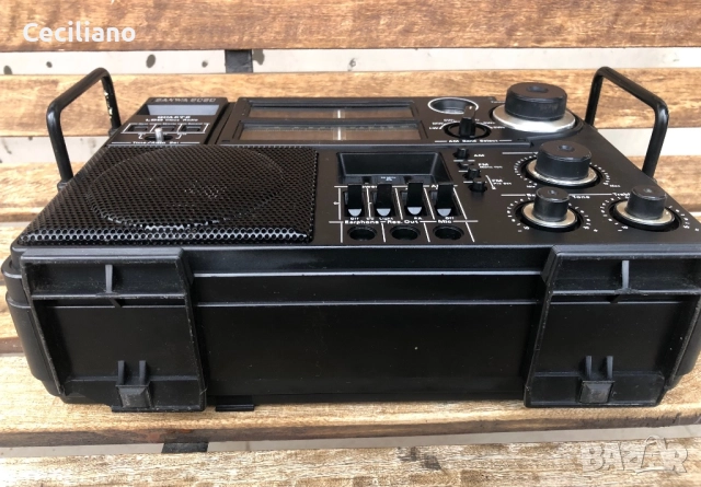 Японско мултибандово радио Sanwa(Sanyo), снимка 7 - Радиокасетофони, транзистори - 52685523