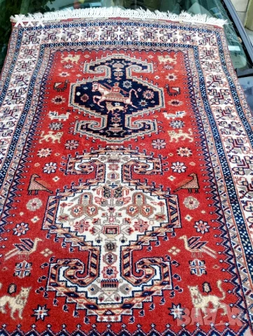 Ръчно тъкан вълнен персийски килим.Произход Иран.Антика за ценители , снимка 3 - Килими - 50664108