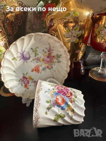 Dresden Germany  Circa 1901 The Carl Thieme porcelain company was founded in 1886 Код P1916, снимка 12 - Декорация за дома - 53388770