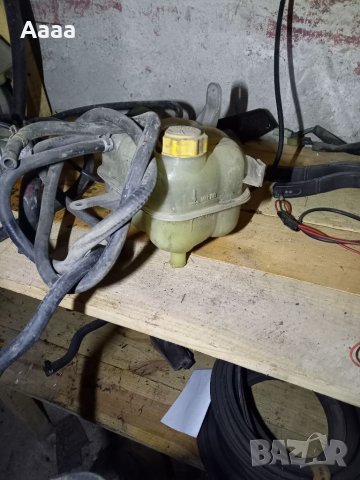 Казанче антифриз Форд Транзит 2002г, снимка 3 - Части - 37173650