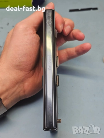 Оригинален дисплей с рамка за Samsung Galaxy Z Fold 3 5G / свален, снимка 7 - Резервни части за телефони - 52825226