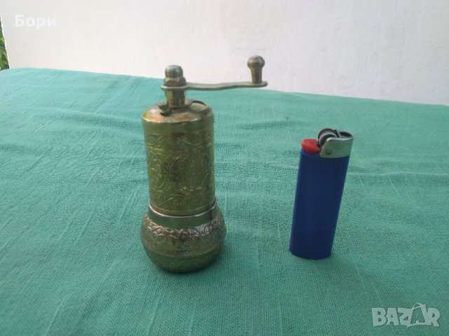 Метална мелница за черен пипер и др