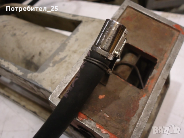 Помпа за гуми, снимка 3 - Аксесоари и консумативи - 51815313