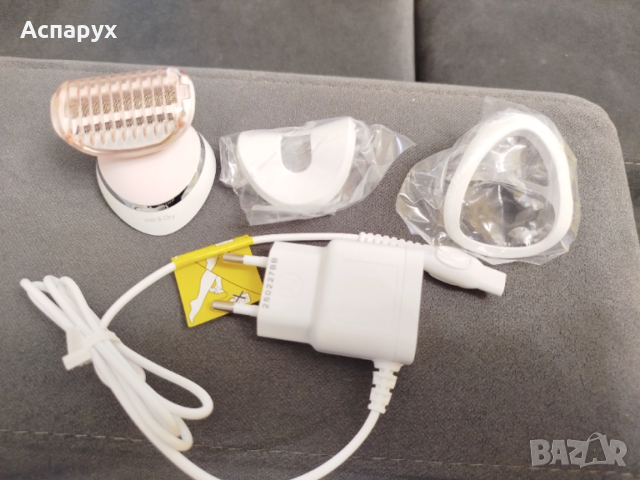 Зарядно, бръснеща глава, приставка за деликатни зони, приставка за оптимален контакт за Филипс 710