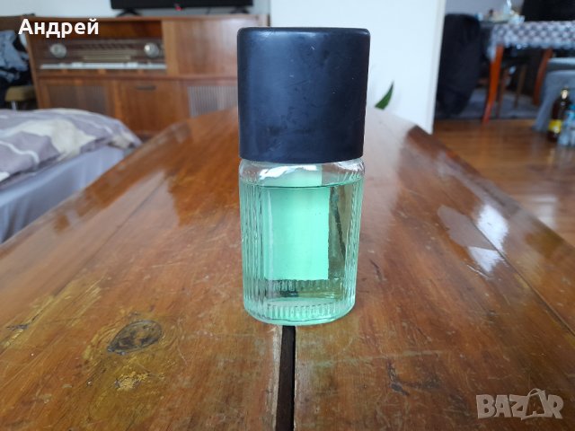 Стар одеколон Икар, снимка 3 - Други ценни предмети - 35173529