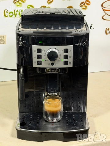 Кафемашина кафе автомат delonghi magnifica S с гаранция, снимка 2 - Кафемашини - 53080871