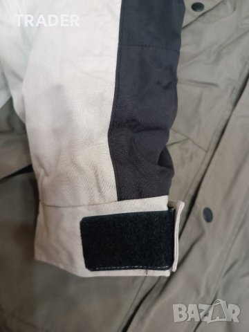 Зимно ски туристическо спортно  яке   Is it ZO, снимка 8 - Якета - 30937202