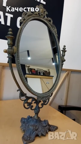 Настолно огледало , снимка 2 - Антикварни и старинни предмети - 51108336