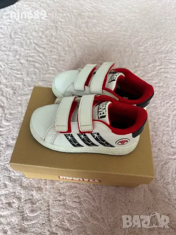 Adidas Marvel, снимка 2 - Детски маратонки - 49929796