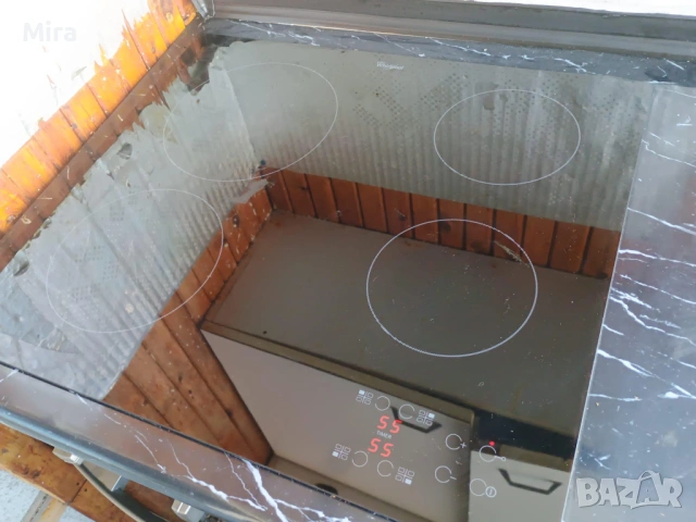 Фурна за вграждане Whirlpool и плот за вграждане