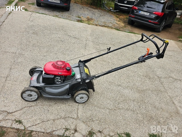 САМОХОДНА КОСАЧКА HONDA 537 HRX. ПЕРФЕКТНА. , снимка 5 - Градинска техника - 51205879