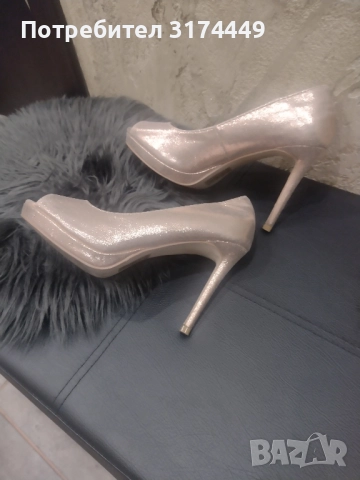 Дамски обувки на висок ток, златисти , снимка 2 - Дамски обувки на ток - 51551633