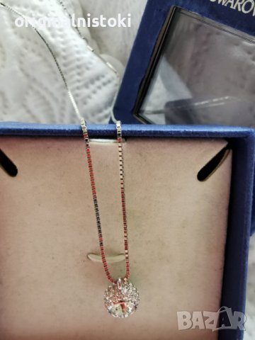 Оригинално Сваровски в кутия колие Swarovski, снимка 8 - Колиета, медальони, синджири - 35453655