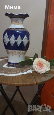 Много красива порцеланова ваза, снимка 2 - Вази - 43367040