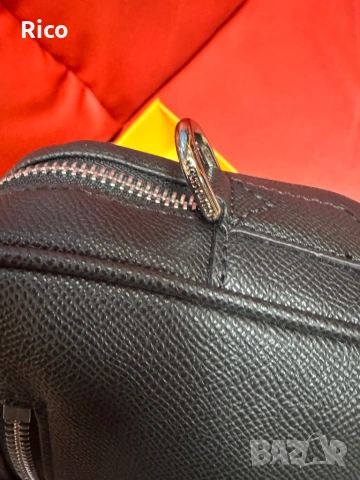 Louis Vuitton Leather Clutch Bag, снимка 5 - Чанти - 53371941