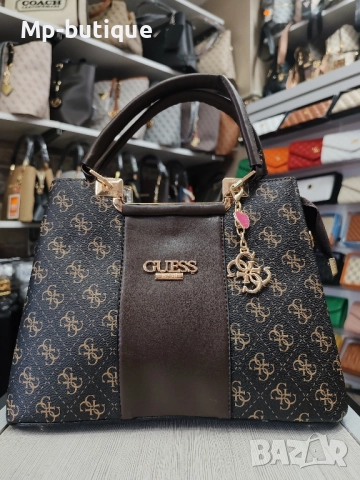 Чанти на Guess, снимка 3 - Чанти - 52368186
