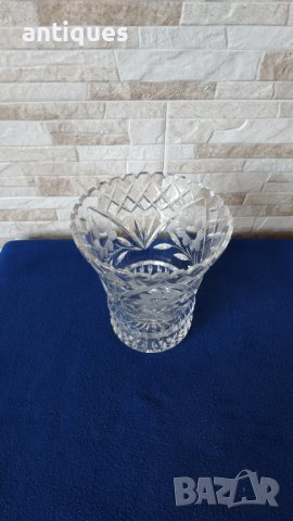 Голяма немска кристална ваза с орнаменти - 18см, снимка 2 - Антикварни и старинни предмети - 37441067