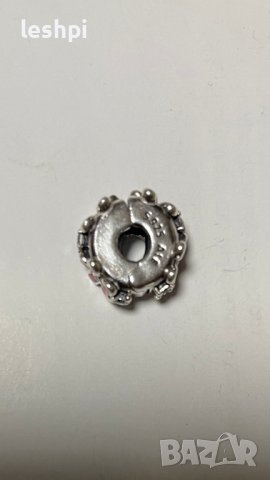 Oригинални сребърни талисмани Pandora., снимка 5 - Колиета, медальони, синджири - 43483256