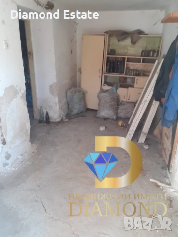 Двуетажна къща в село Медникарово обл. Стара Загора, снимка 11 - Къщи - 47716964