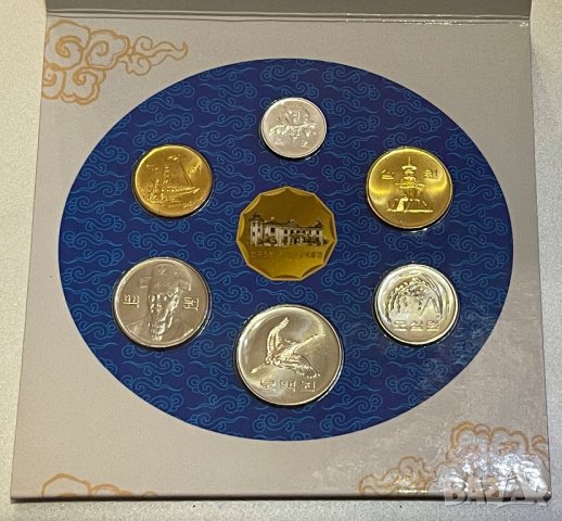Монетите на Корея - Издание на Корейската Банка от 2001 г., снимка 5 - Нумизматика и бонистика - 39315521