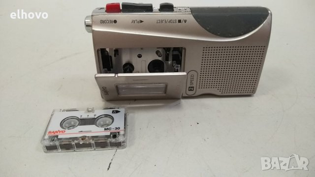 Sanyo microcassette recorder TRC-530M, снимка 2 - Други - 34691726