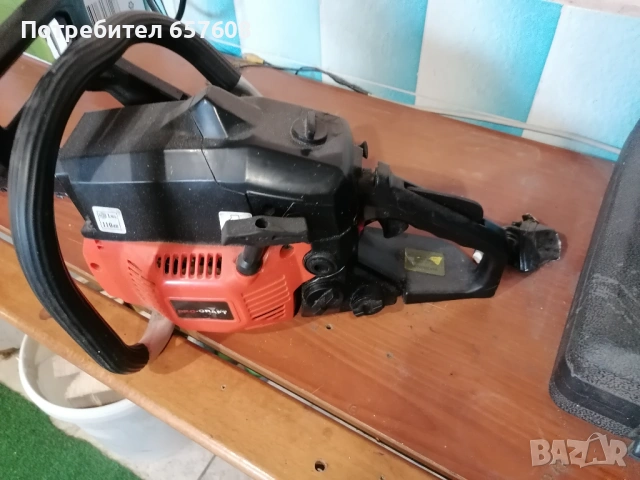 Продавам бензинова резачка за дърва., снимка 3 - Моторни триони/резачки - 53437998
